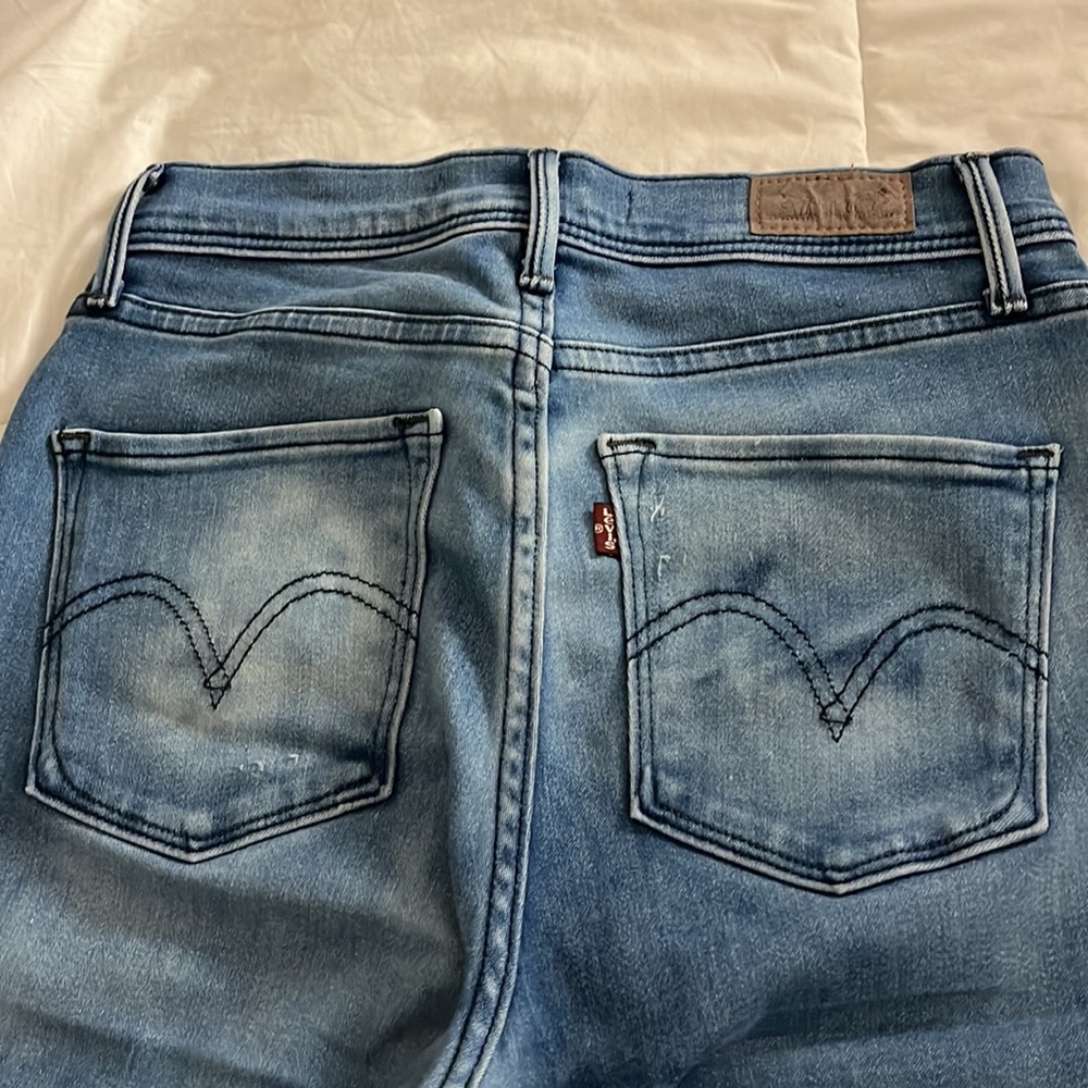 levis - Picture 2 of 4